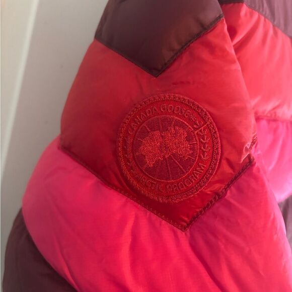 Canada goose x reformation Mila Reversible Puffer NWT SIZE SMALL - Picture 6 of 13